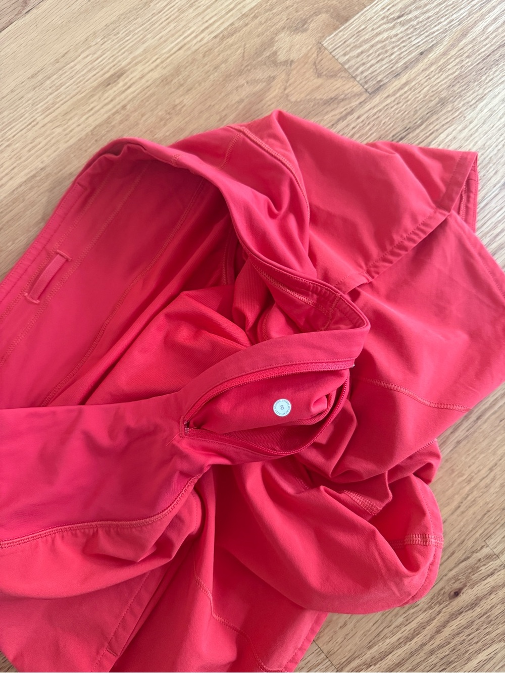 Lululemon red shorts size 8 - Picture 3 of 3